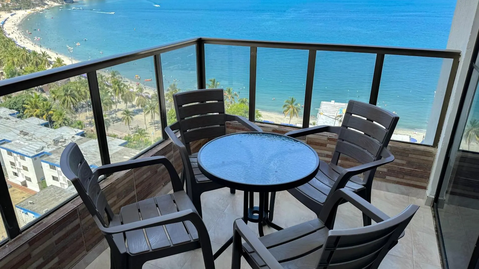 Apartamentos Cerca A La Playa, Los Laureles - By Bedviajes Santa Marta